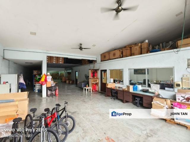 Warehouse for sale in Selayang, Selangor