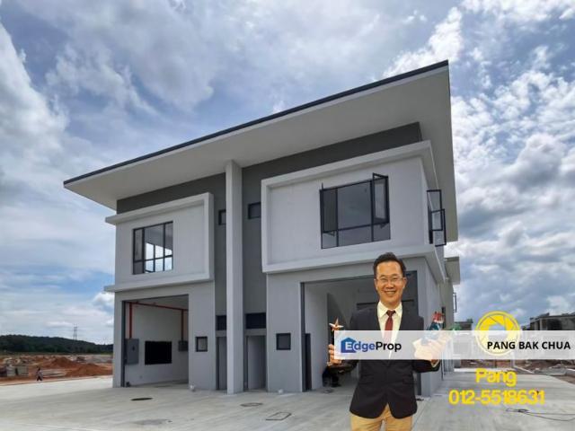 Warehouse for rent in Sendayan Village, Negeri Sembilan