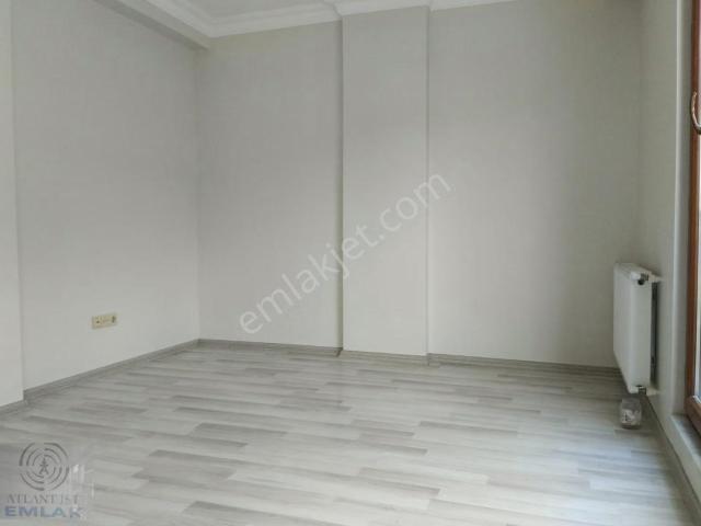 Ataşehir, İstanbul içerisinde kiralık mülk