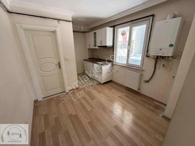 Ataşehir, İstanbul içerisinde kiralık mülk