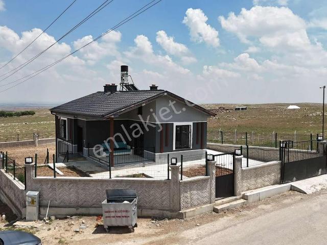 Kavak Mahallesi, Meram içerisinde satılık Villa