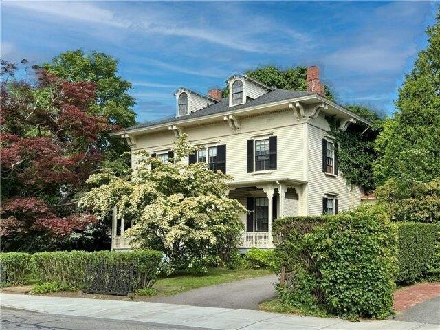 House for sale in Newport