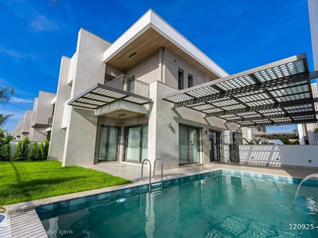 Döşemealti, Antalya içerisinde satılık Villa