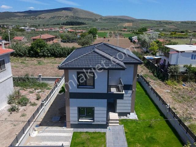 Akhisar, Manisa içerisinde satılık Villa