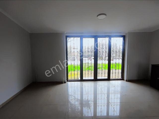 Akhisar, Manisa içerisinde satılık Villa