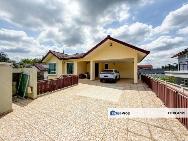 House for sale in Petaling, Alam Impian