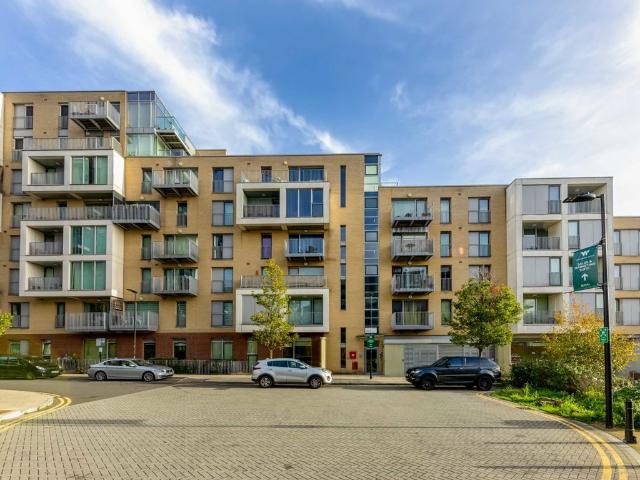 Apartment for rent in Stamford Hill, Greater London