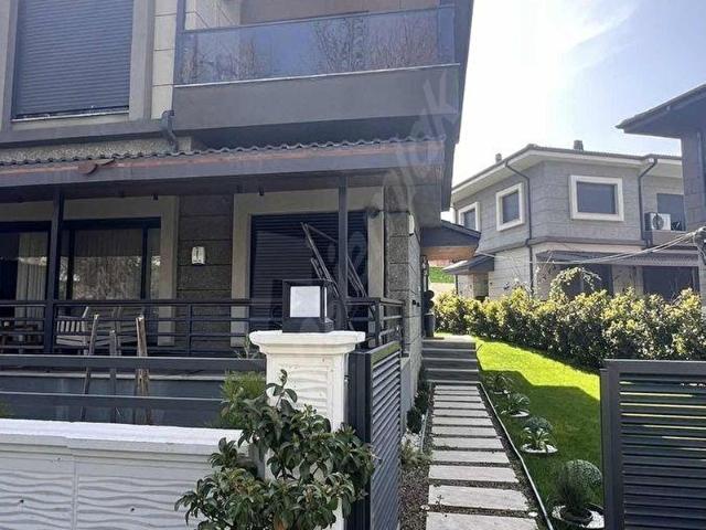 Buca, İzmir içerisinde satılık Villa