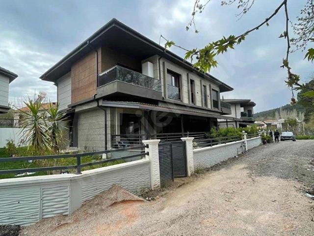 Buca, İzmir içerisinde satılık Villa