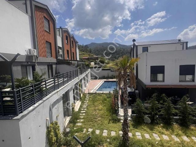 Buca, İzmir içerisinde satılık Villa