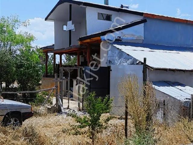 Yeşilkent, Sarız içerisinde satılık Villa