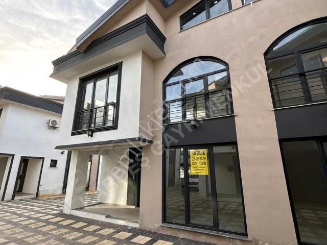 Yalova içerisinde satılık Villa