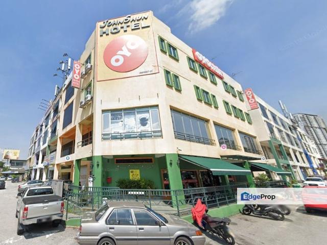 Shop for sale in Petaling, Damansara Damai