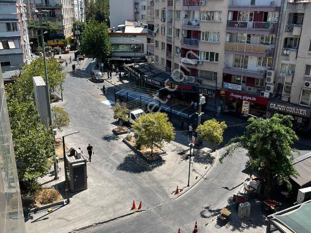 Bornova, İzmir içerisinde kiralık mülk
