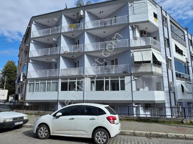 Karabağlar, İzmir içerisinde kiralık mülk