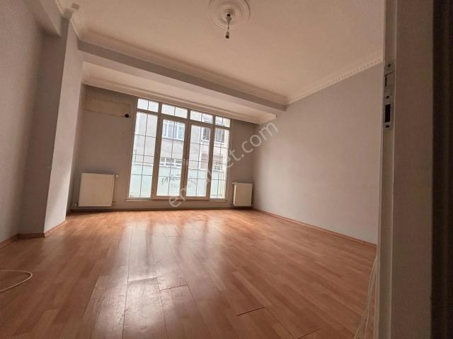 Sondurak, Esenler içerisinde kiralık mülk