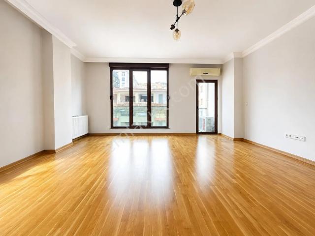 Kadiköy, İstanbul içerisinde satılık mülk