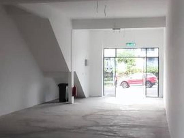 Shop for rent in Ulu Tiram, Johor