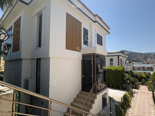 Manisa içerisinde kiralık Villa