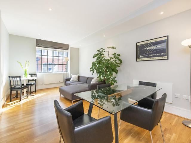House for rent in St Clement Danes, Greater London