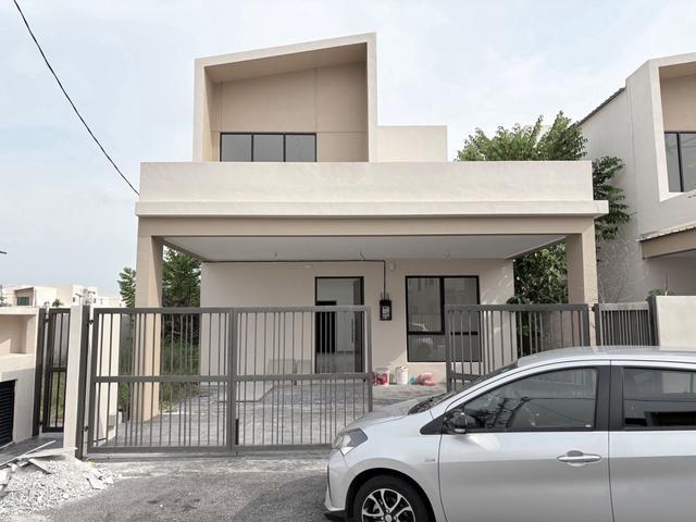 Bungalow for sale in Lunas, Kedah