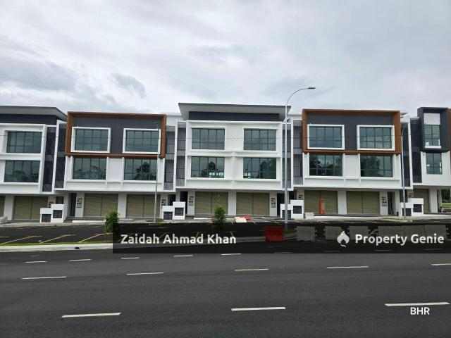 Shop for rent in Kajang, Langat