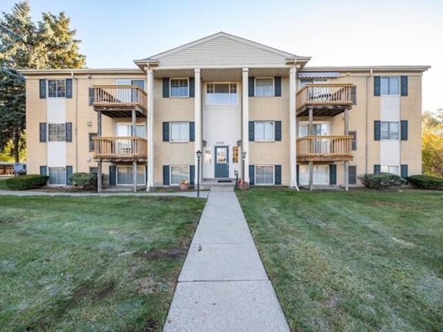 Condo for sale in Utica, Michigan