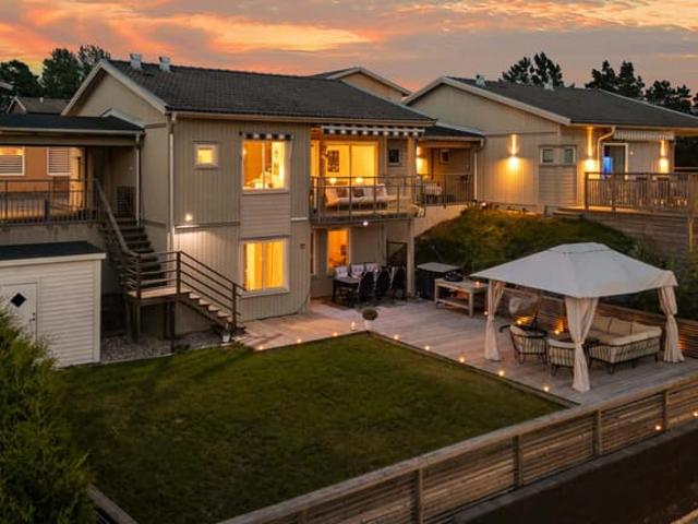 Villa till salu i Tumba, Stockholm