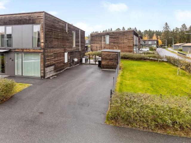 Villa till salu i Upplands Bro, Stockholm