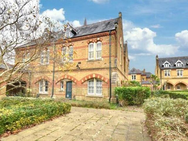 House for sale in North Watford, Hertfordshire
