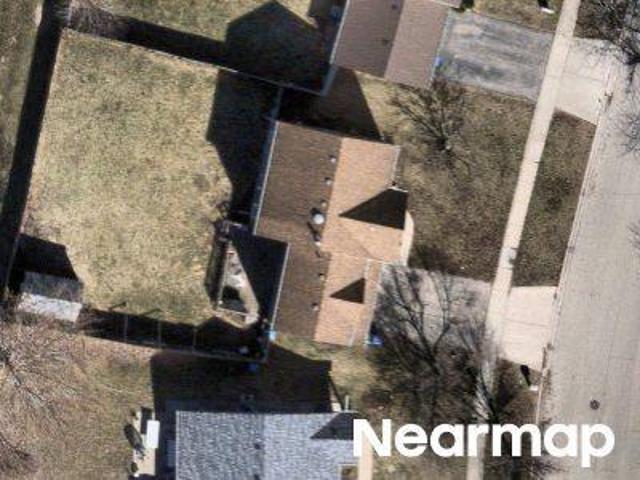 House for sale in Carpentersville, Illinois