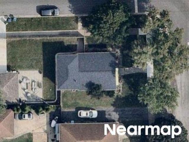 House for sale in Crestwood, Illinois