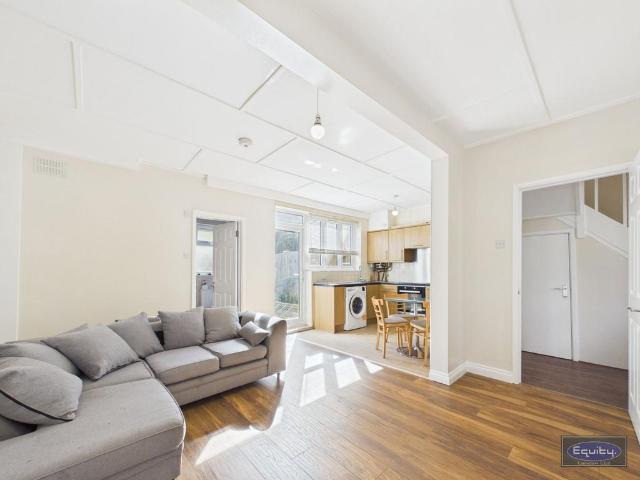 House for rent in Royal Borough of Greenwich, Greater London