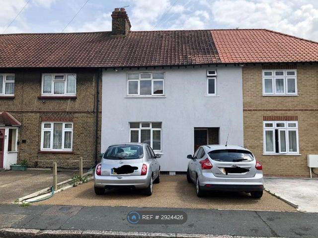 House for rent in Middle Park, Greater London