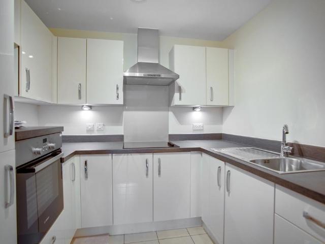 House for rent in Firepool, Rumwell