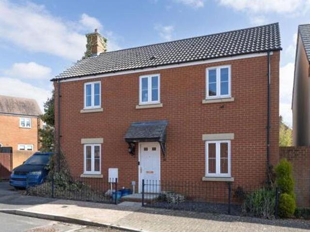 House for sale in Devizes, Wiltshire