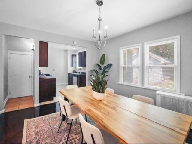 House for sale in Newark