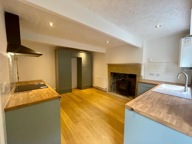 Apartment for rent in Bocking, Bradford
