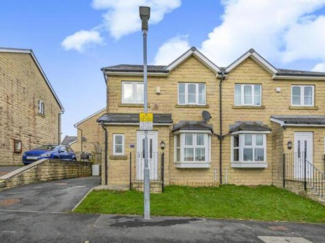 House for sale in Halifax, West Yorkshire