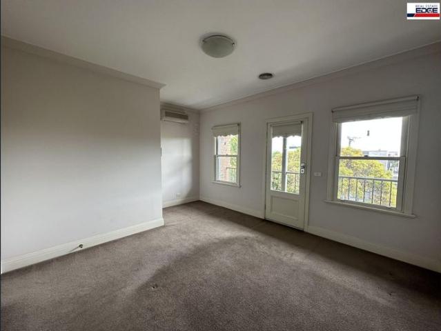 Townhouse for rent in Niddrie, Melbourne