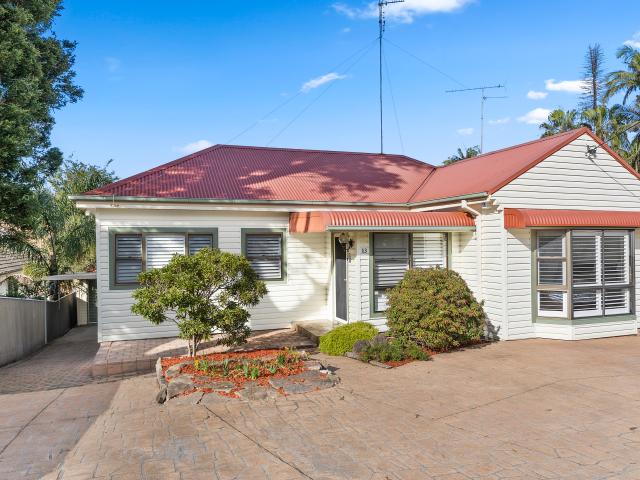 House for rent in Wollongong West, New South Wales