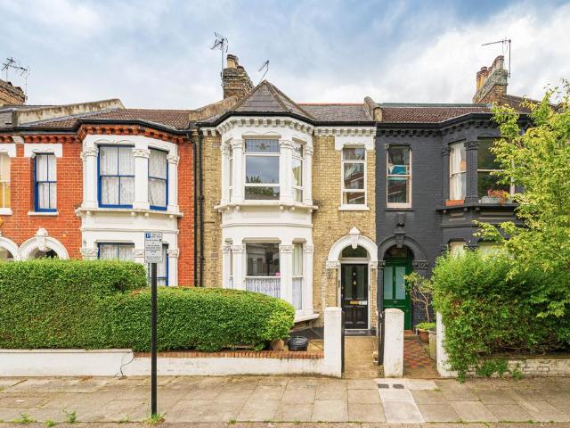 Apartment for rent in Shepherd's Bush, Greater London