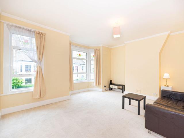 Apartment for rent in Shepherd's Bush, Greater London