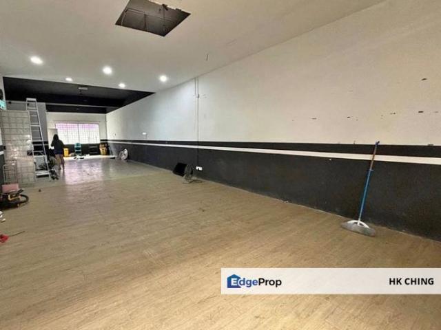 Shop for rent in Petaling, Damansara Damai