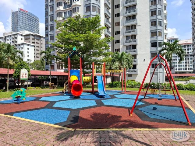 Room for rent in Petaling, Damansara Damai
