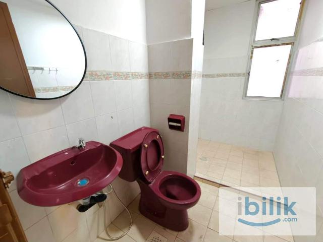 Room for rent in Petaling, Damansara Damai
