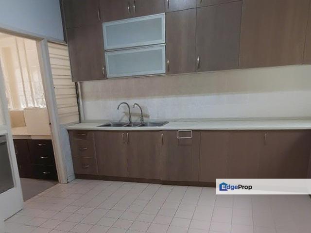 House for sale in Petaling, Damansara Damai