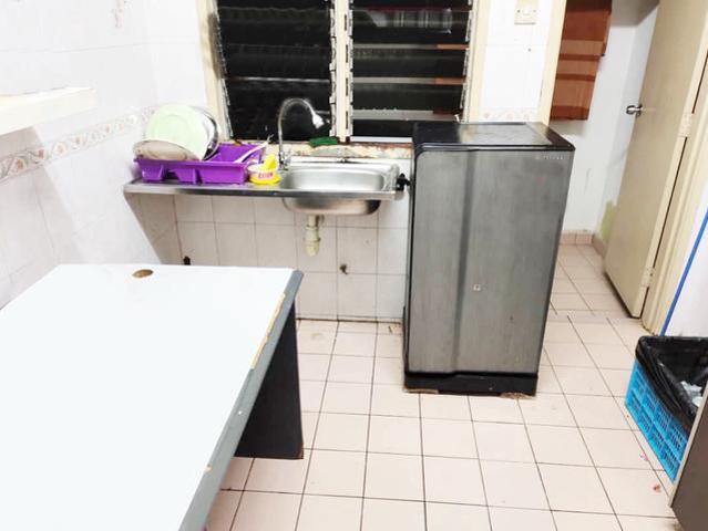 Apartment for sale in Petaling, Damansara Damai