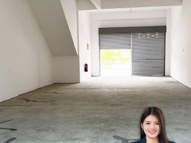 Shop for sale in Kulai