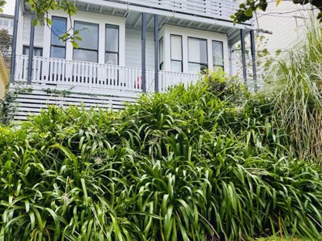 Apartment for rent in Paekākā, Wellington